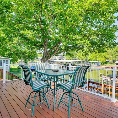 Waterfront Lake Of The Ozarks Cabin With Boat Dock!